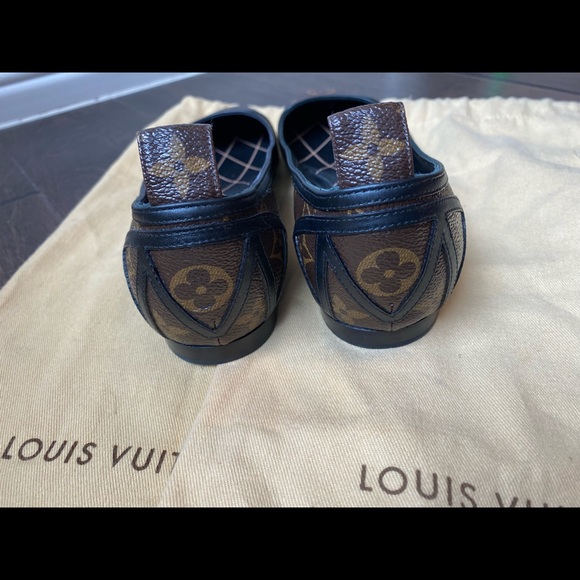 Authentic Louis Vuitton Monogram Flats - Picture 2 of 5